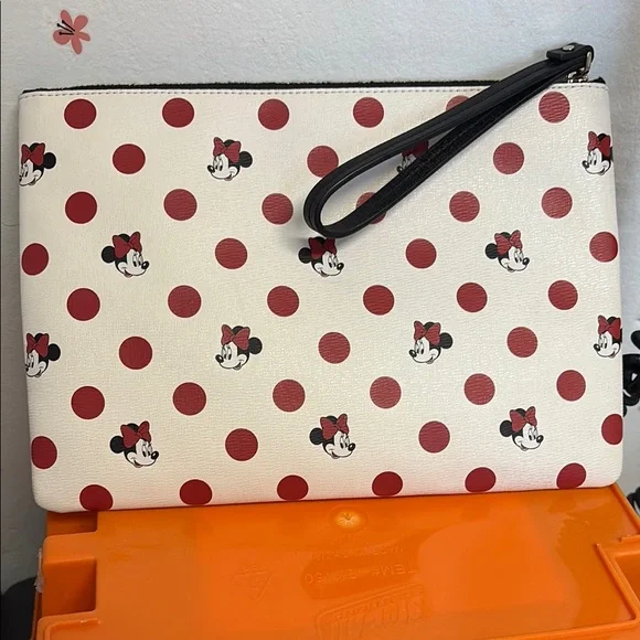 kate spade White & Red Minnie Mouse Polka Dot Wristlet Clutch - Picture 6 of 16